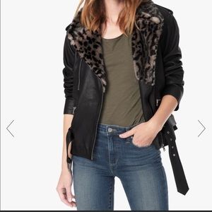 Joe’s Jeans women’s lamb skin leather jacket with faux fur collar!!